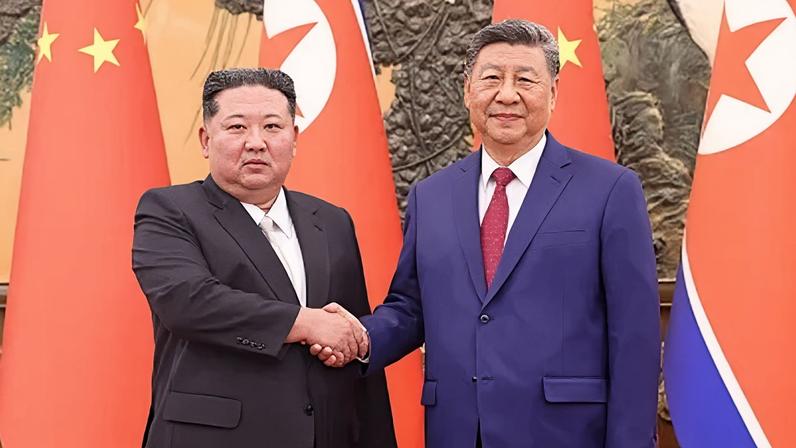 Xi Jinping e Kim Jong-un em Pequim, China