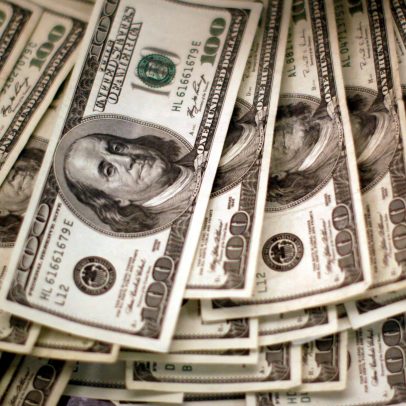 Dólar sobe para R$ 5,12 após empregos nos EUA; Ibovespa cai