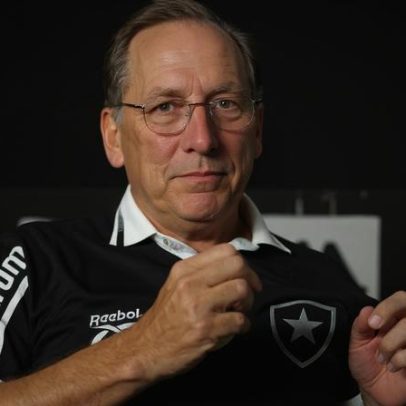 Textor publica vídeo sobre momento do Botafogo e afirma: nunca vou desistir