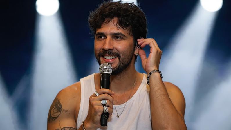Gustavo Mioto durante a Festa do Peão de Americana