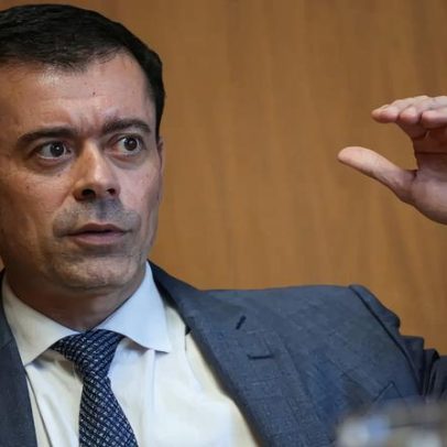 Governo suspenderá subsídios a combustíveis se petróleo ficar perto de US$80