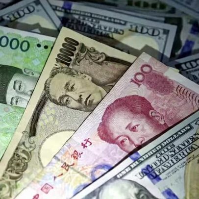Dólar atinge máxima de mais de um ano após sinal do Fed, libra cai com BoE