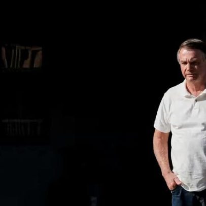 Moraes encaminha à PGR avaliação de arma apreendida em Bolsonaro por falta grave