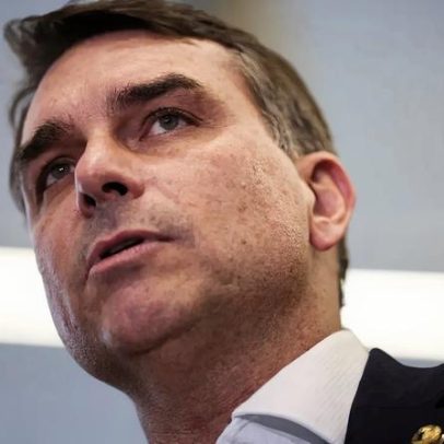 Flávio Bolsonaro critica o PT após PF contra Wagner, no caso Master