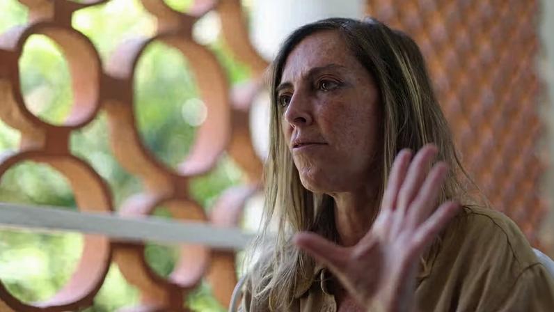 Tatiana Sampaio, cientista e professora da Universidade Federal do Rio de Janeiro, em entrevista à Reuters 27 de março de 2026 — Foto: REUTERS/Pilar Olivares