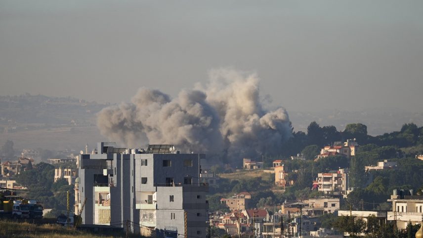 Israel mantém ataques no sul do Líbano após Hezbollah rejeitou cessar-fogo
