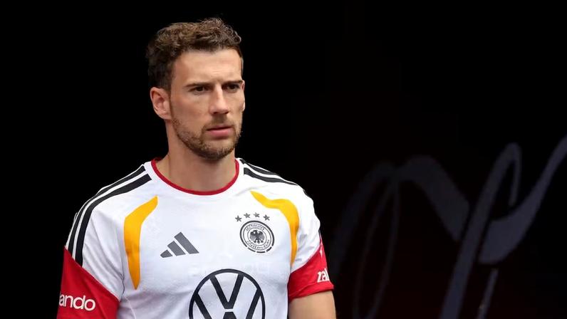 Goretzka durante treino da seleção alemã — Foto: Reuters/Michael Dinovo