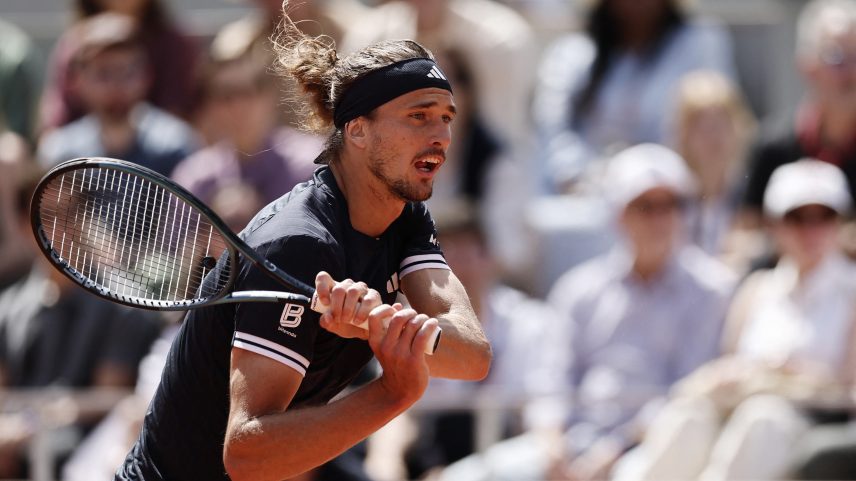 Alexander Zverev na final de Roland Garros — Foto: REUTERS/Stephanie Lecocq