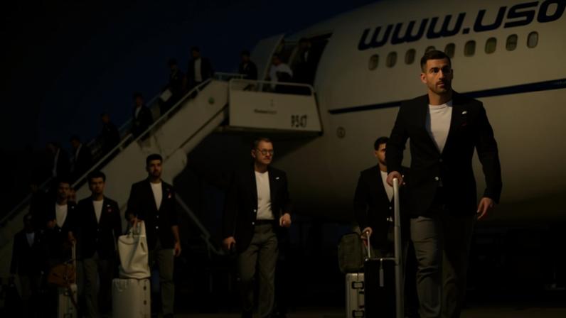 Seleção iraniana chega a Tijuana para a Copa do Mundo — Foto: Victor Medina/Reuters