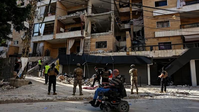 Fachada de prédio destruída em um subúrbio de Beirute, no Líbano, após bombardeio de Israel na região, em 7 de junho de 2026. — Foto: Mohamed Azakir/ Reuters