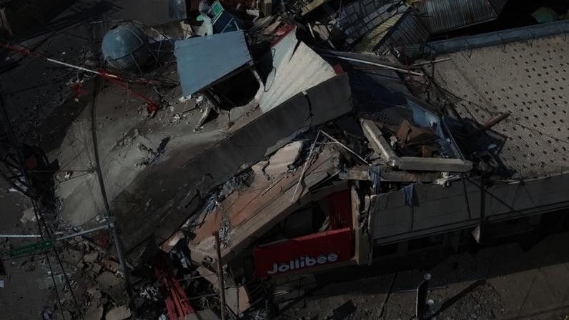 Terremoto de 7,8 na Filipinas deixa ao menos 15 mortos