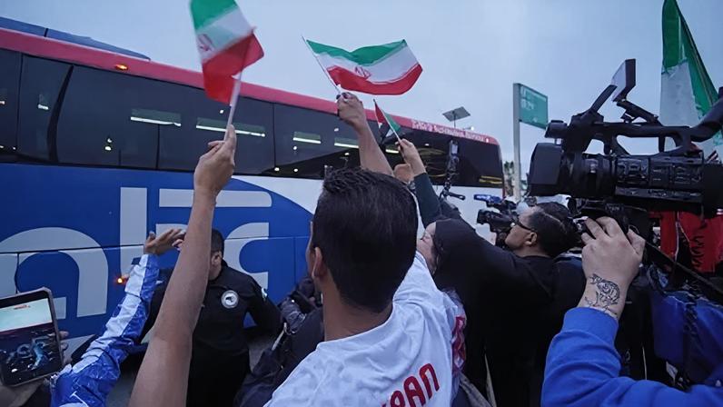 Tocida do Irã recepciona a chegada da equipe em Tijuana, no México