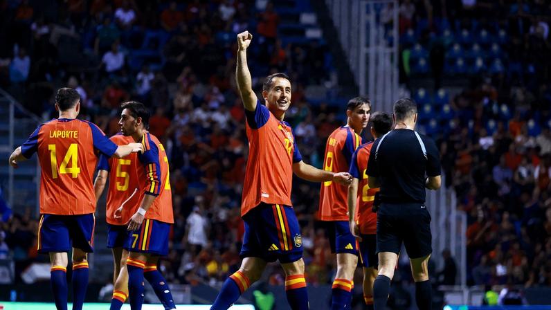 Espanha vence amistoso contra o Peru — Foto: REUTERS/Eloisa Sanchez