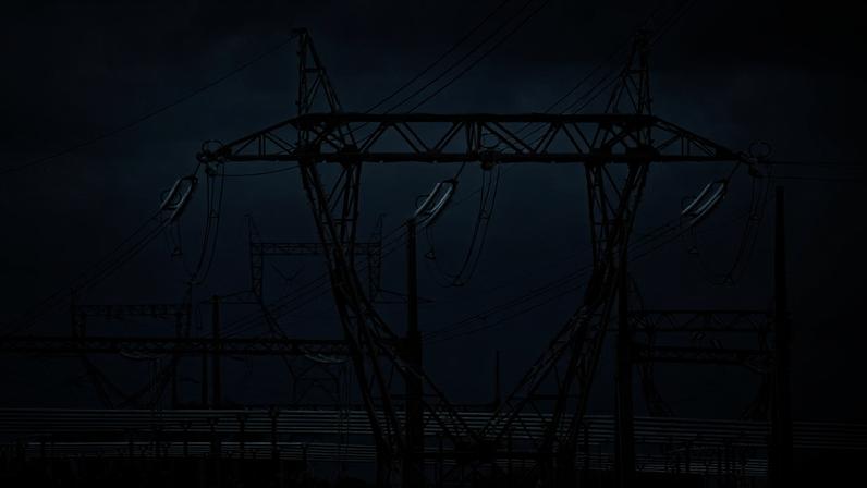 Torres de transmissão de energia elétrica de alta tensão em Bouchain, França, 1º de agosto de 2023