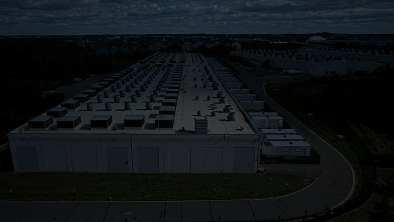 Data center da Amazon Web Services na Virgínia, EUA20 de outubro de 2025REUTERS/Jonathan Ernst