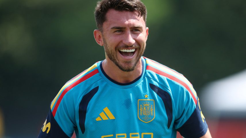 Aymeric Laporte, zagueiro da Espanha — Foto: Reuters/Brett Davis