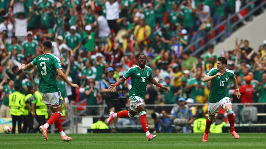 Gol de Julian Quiñones em México x África do Sul — Foto: REUTERS/Hannah Mckay