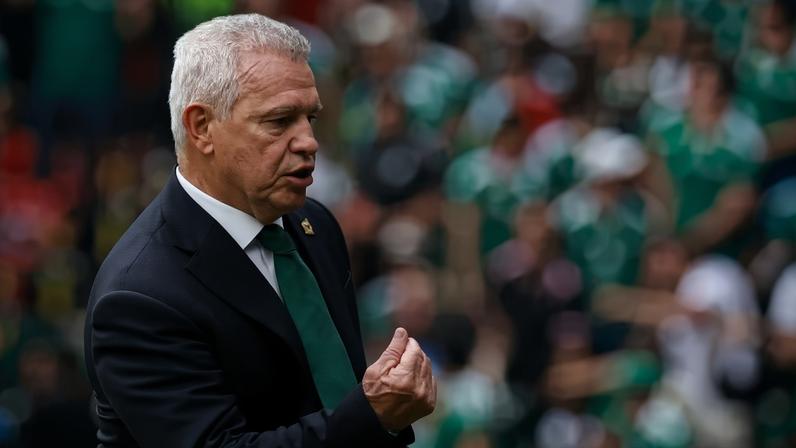 Javier Aguirre, técnico da seleção do México na estreia da Copa do Mundo — Foto: REUTERS/Henry Romero