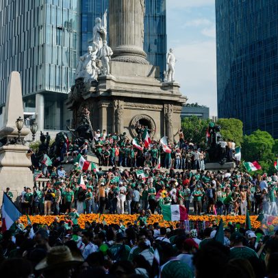 Fãs mexicanos celebram vitória na estreia da Copa do Mundo