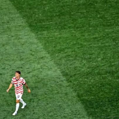 Pulisic se lesiona durante goleada dos EUA na estreia da Copa