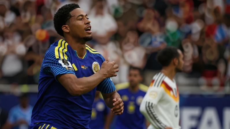 Comenencia vibra após marcar o primeiro gol de Curaçao em Copas — Foto: Reuters