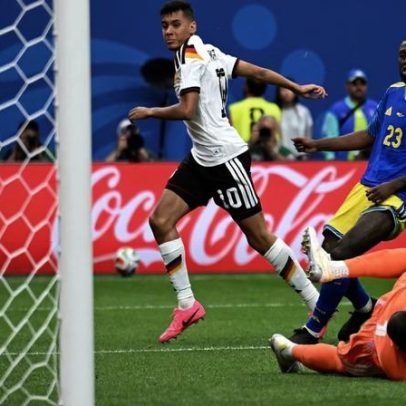 Alemanha vence Curaçao por 7 a 1; Curaçao marca seu primeiro gol em Copas