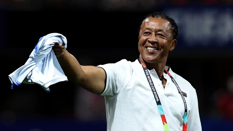 Pedro Leitão Brito, o Bubista; Cabo Verde x Espanha — Foto: Reuters/Brett Davis