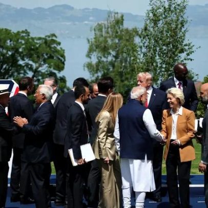 Lula participa de foto de família do G7 ampliado, não interage com Trump