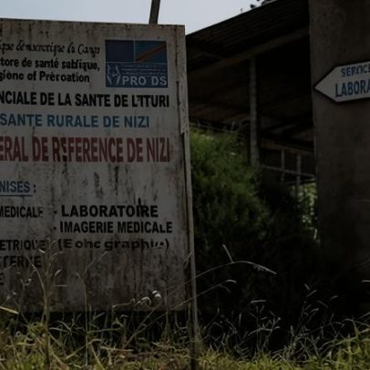 Homens armados retiram mulher e filha de clínica de Ebola na RD Congo