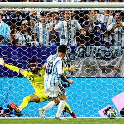 Falhas de filho de Zidane, goleiro da Argélia, viralizam em memes