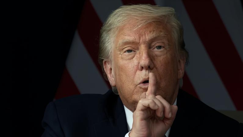 O presidente dos EUA, Donald Trump, fez publicações na rede social Truth Social sobre o Irã e o Reino Unido