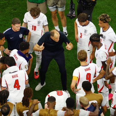 Kane elogia técnico da Inglaterra após vitória na estreia da Copa