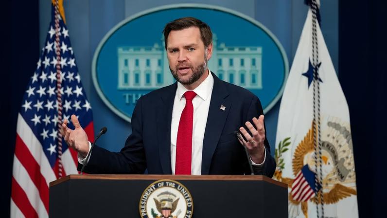 Vice-presidente dos EUA, JD Vance, durante coletiva de imprensa na Casa Branca, em Washington 18 de junho de 2026 REUTERS/Eric Lee