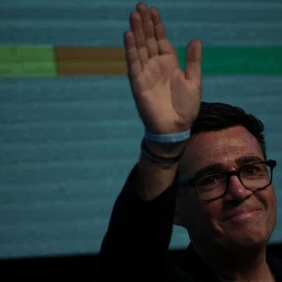 Andy Burnham confirma candidatura para suceder Starmer sem rival à vista