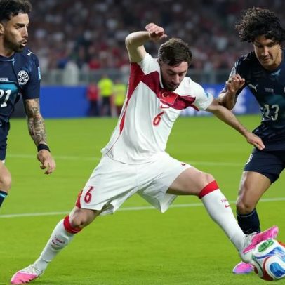 Paraguai vence Turquia por 1 a 0 e elimina time no Grupo D