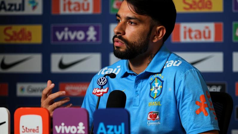 Lucas Paquetá durante a coletiva de imprensa na FIFA World Cup 2026