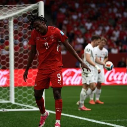 Suíça, líder do Grupo B, define time para a Copa