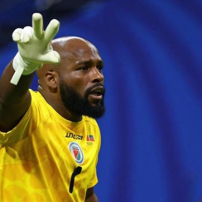 Goleiro haitiano se aposenta, encerrando passagem pela seleção na Copa do Mundo