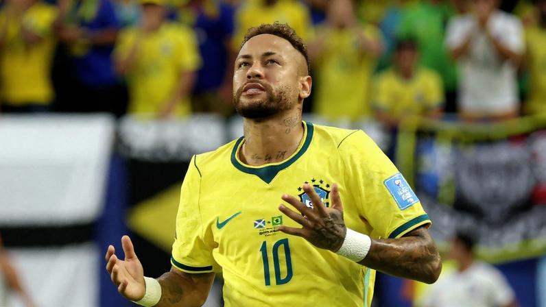 Neymar entra no lugar de Matheus Cunha em Brasil x Escócia Seleção — Foto: Paul Childs/Reuters