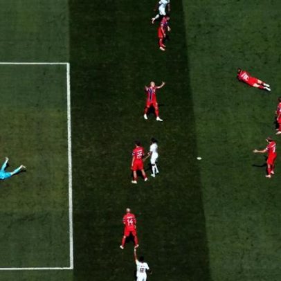 França goleia Noruega com três gols de Dembélé e mira Copa do Mundo