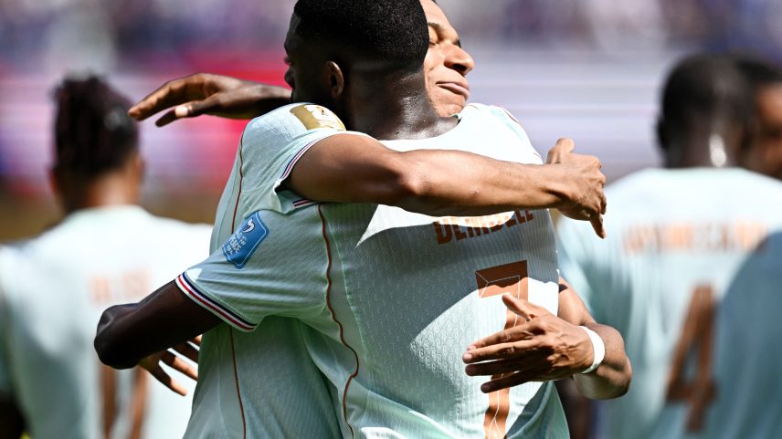 Jornal espanhol elege Mbappé melhor jogador da Copa até o momento — Foto: Reprodução