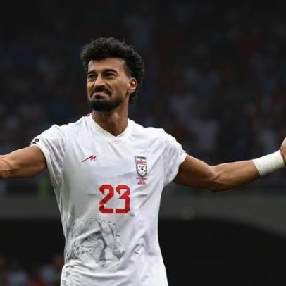 Lateral iraniano vira artilheiro histórico do Irã em Copas do Mundo