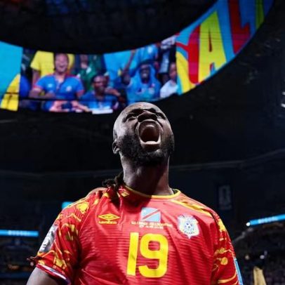 RD Congo garante vaga no mata-mata com vitória sobre Uzbequistão