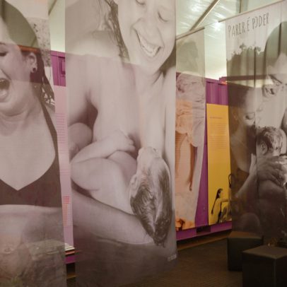 Exposição une arte e ciência para refletir sobre parto e direitos reprodutivos