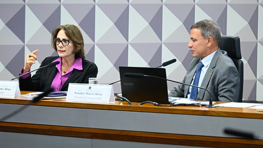 Mesa: presidente da CDH, senadora Damares Alves (Republicanos-DF); presidente eventual da CDH, senador Marcio Bittar (PL-AC).