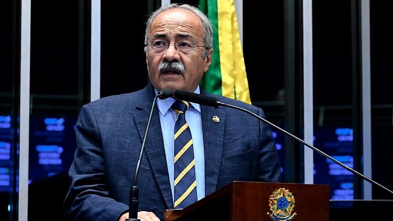Em discurso, à tribuna, senador Chico Rodrigues (PSB-RR).