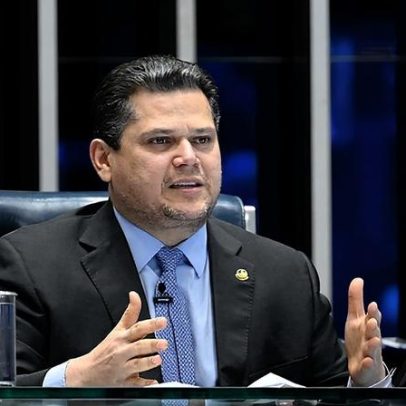 PEC da escala 6x1 não vai direto ao Plenário do Senado, afirma Davi