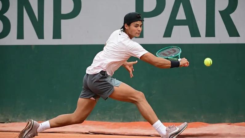 Guto Miguel busca título juvenil para o Brasil em Roland Garros