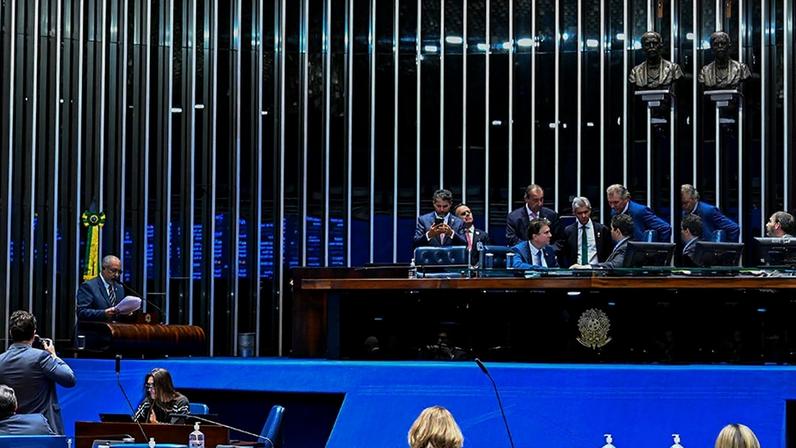 Mesa: senador Omar Aziz (PSD-AM); senador Marcos Rogério (PL-RO); senador Camilo Santana (PT-CE); senador Jaime Bagattoli (PL-RO); presidente do Senado Federal, senador Davi Alcolumbre (União-AP); secretário-geral da Mesa do Senado Federal, Danilo Augusto Barboza de Aguiar.