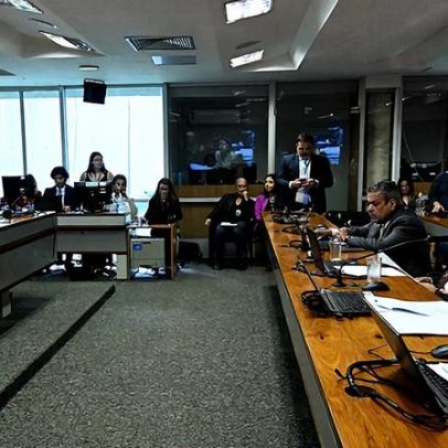 Avança permissão para adiar o registro de sexo de criança intersexo